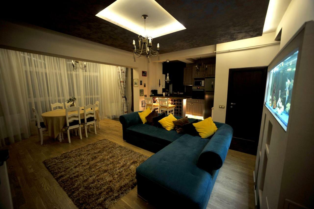 Classic Apartment Braşov Eksteriør billede
